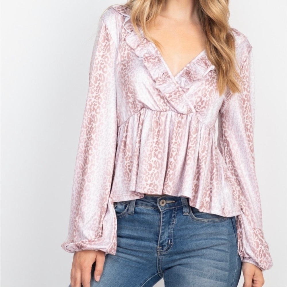 Love Peach Live Sleeve Ruffled Peplum Blouse Top - Picture 1 of 11